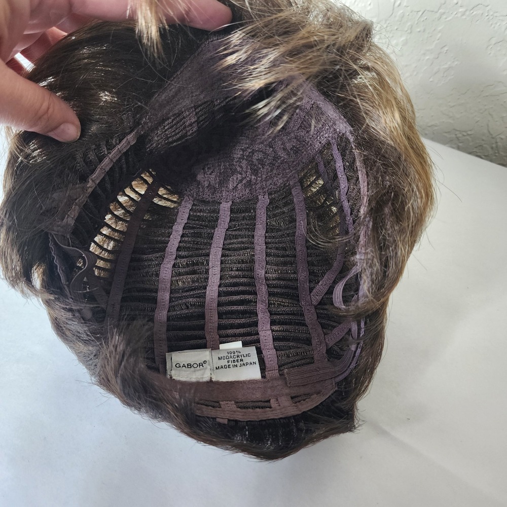 Gabor Flexlite Synthetic Wig Short Layered Pixie Brown Petite Personal Fit Cap - Picture 5 of 9